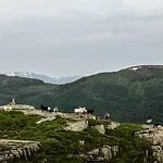 Fjord Hotel&apartments Lavik (Sogn og Fjordane)