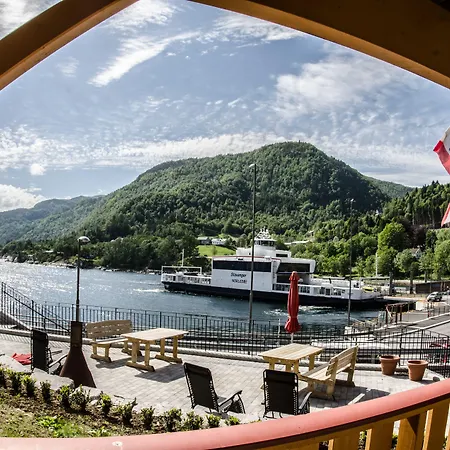 Fjord & מלון Lavik (Sogn og Fjordane)