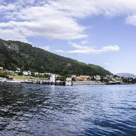 Fjord & Отель Лавик