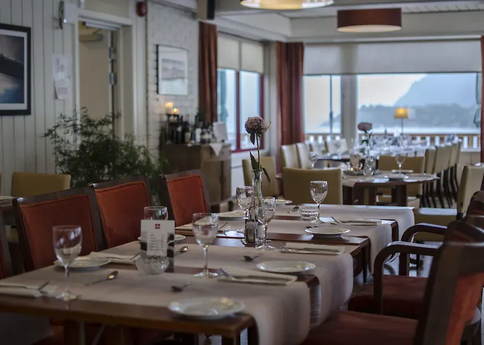 Отель Fjord & Лавик