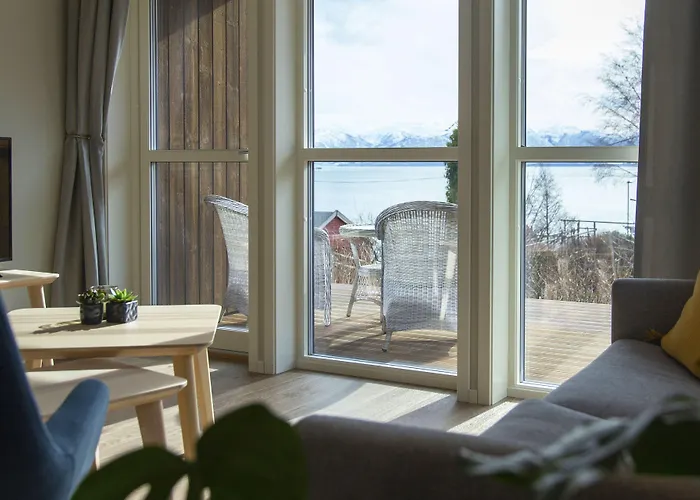 Fjord & Отель Лавик