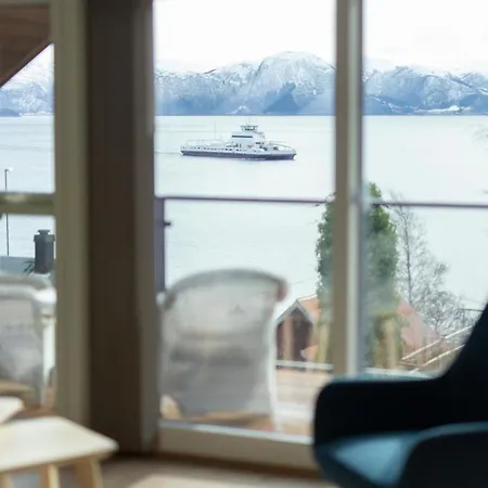 Hotel Fjord & Lavik (Sogn og Fjordane)