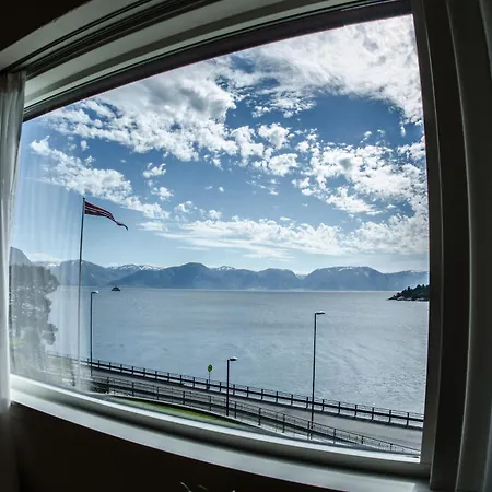 Fjord & Hotel Lavik (Sogn og Fjordane)