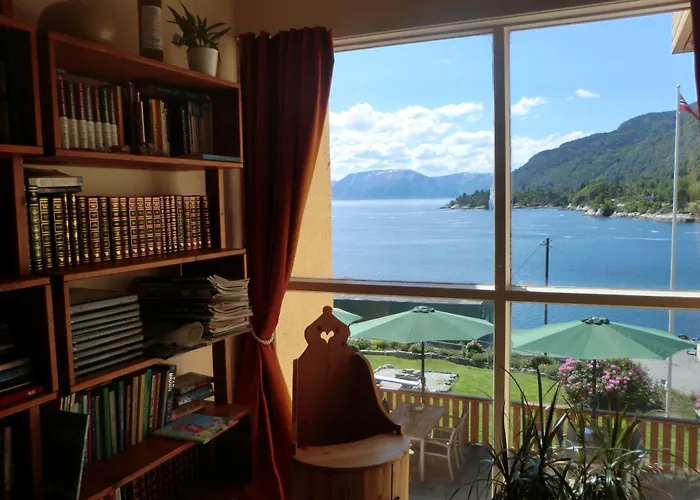 Otel Fjord &